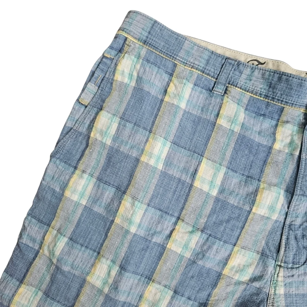 Tommy Bahama stylish plaid